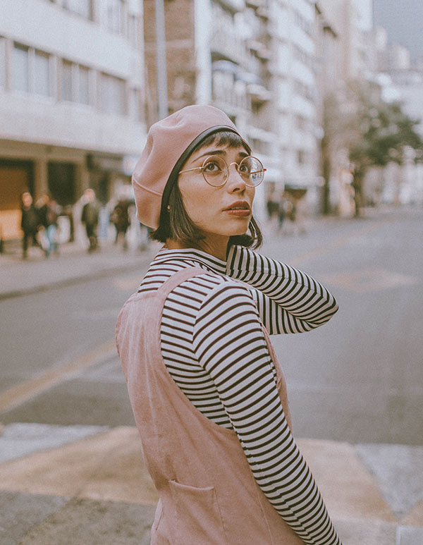 Mujer estilo francés, vintage