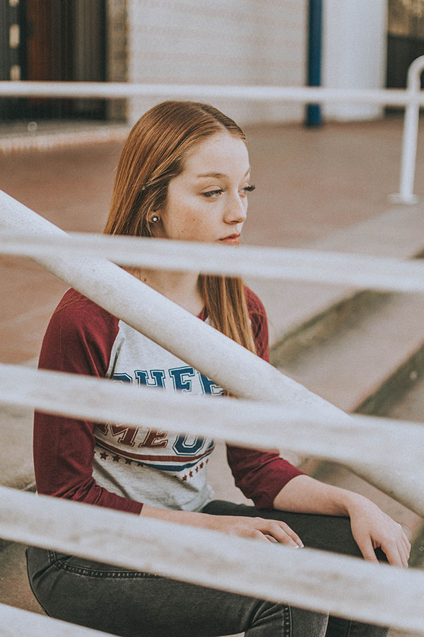 Retrato de mujer en escalera