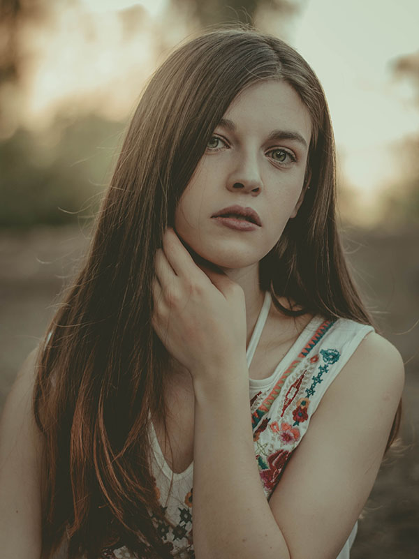 Retrato de mujer atardecer